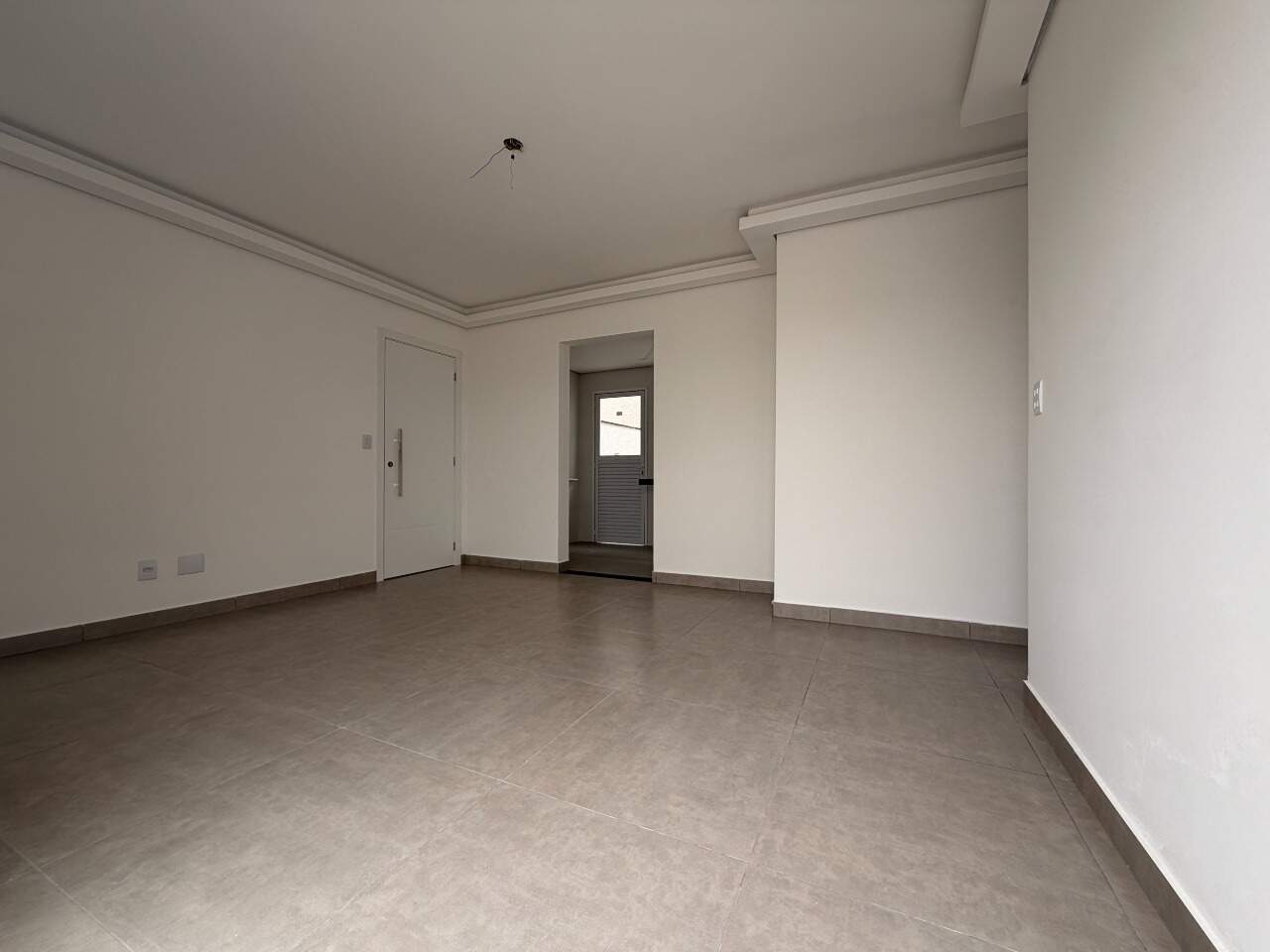 Prédio à venda no Milionários: Apartamentos à venda com 02 e 03 Quartos no bairro Milionários