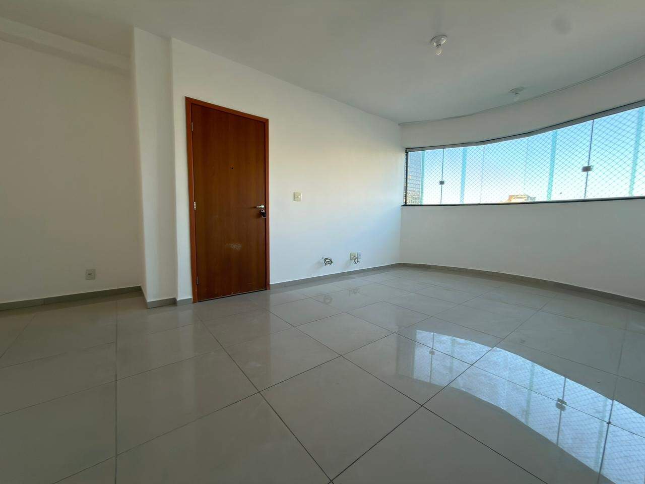 Apartamento para alugar no Barreiro no condomínio Edifício Dellavar