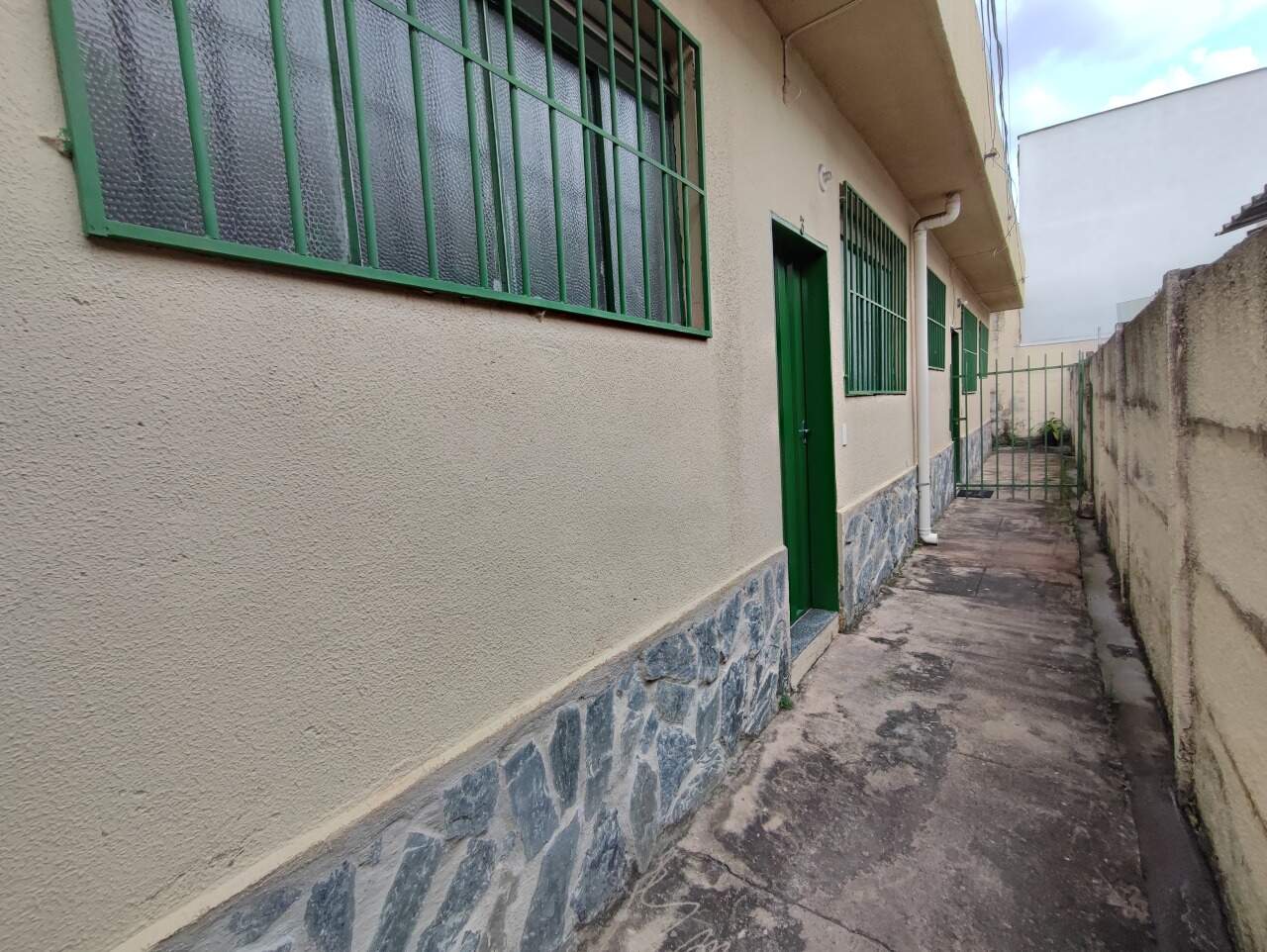 Casa para aluguel no Tirol: Casa para aluguel - Tirol, 2 quartos - Belo Horizonte