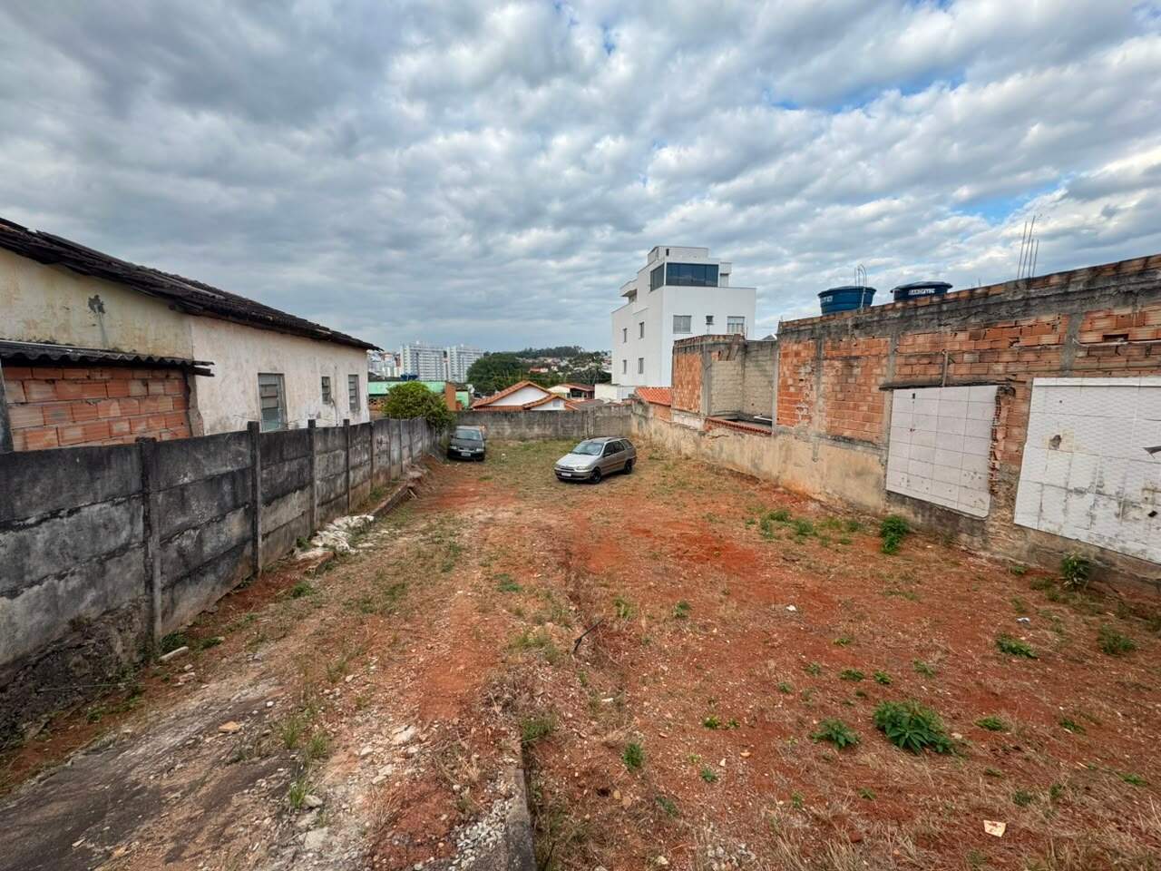 Lote-Área-Terreno para alugar no Miramar
