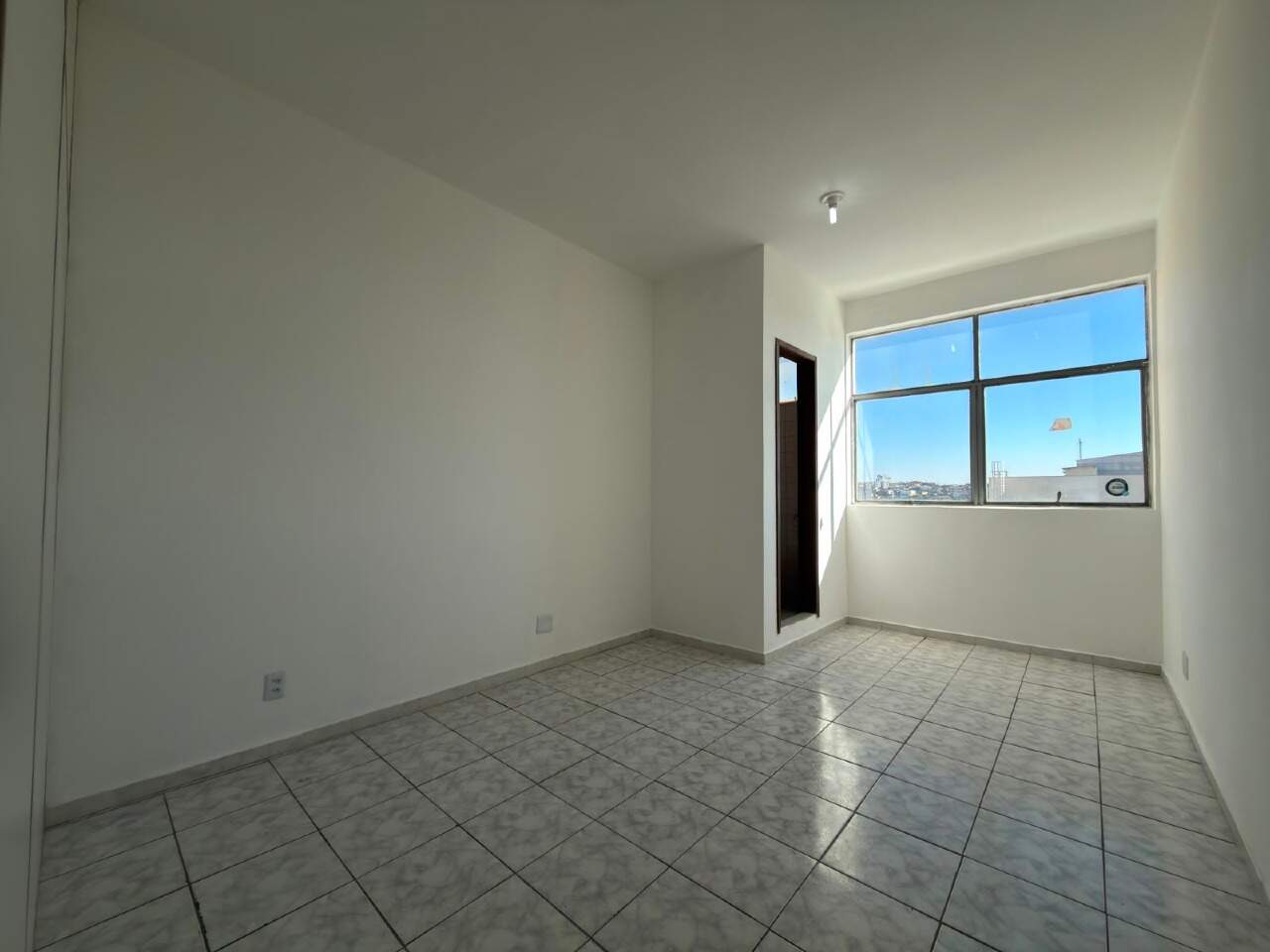 Sala à venda no Barreiro: Sala à venda - Barreiro, - Belo Horizonte