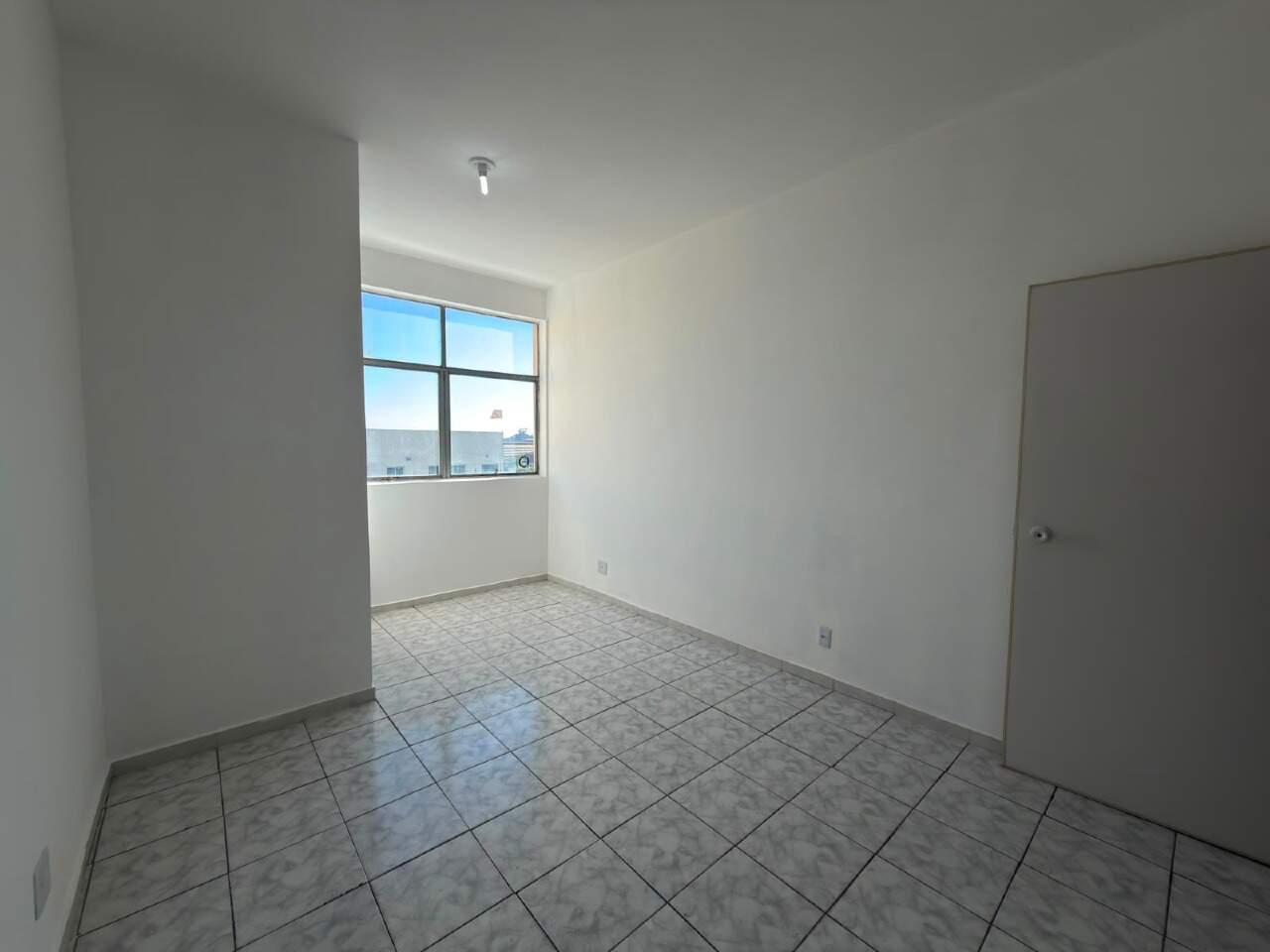Sala à venda no Barreiro: Sala à venda - Barreiro, - Belo Horizonte