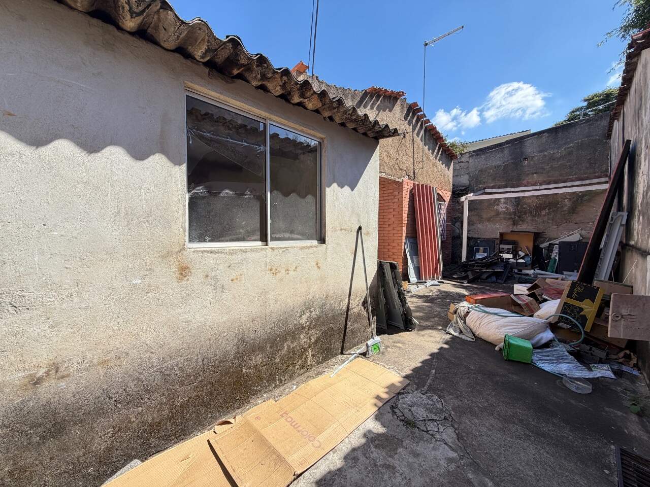 Casa à venda no Santa Helena: Lote à venda no bairro Santa Helena, região do Barreiro.