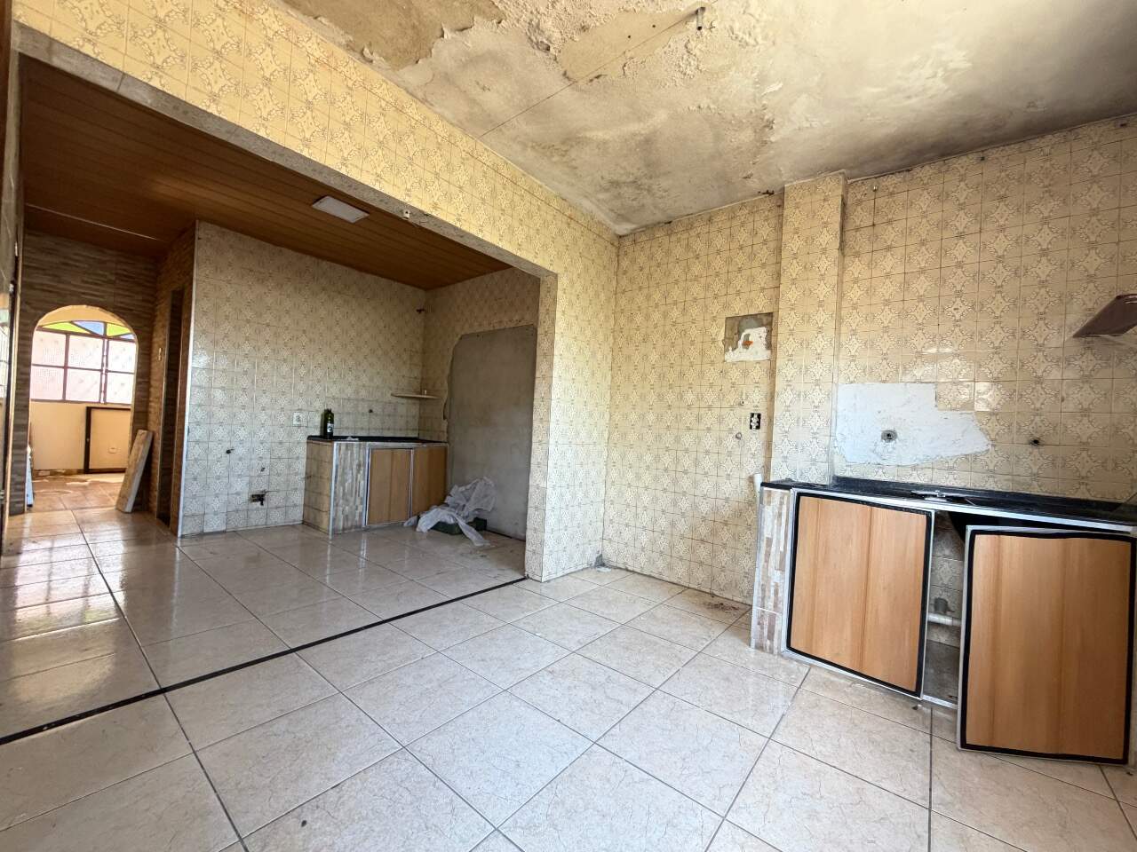 Casa à venda no Santa Helena: Lote à venda no bairro Santa Helena, região do Barreiro.