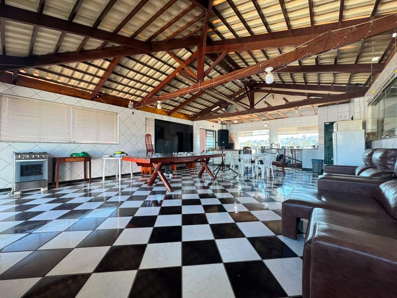 Casa para aluguel no Tirol: Casa para aluguel - Tirol, 03 quartos - Belo Horizonte