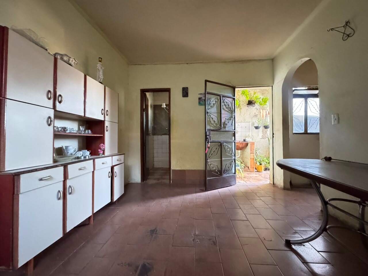 Barracão para aluguel no Miramar: Barracão para alugar, 01 Quarto, no bairro Miramar região do Barreiro.