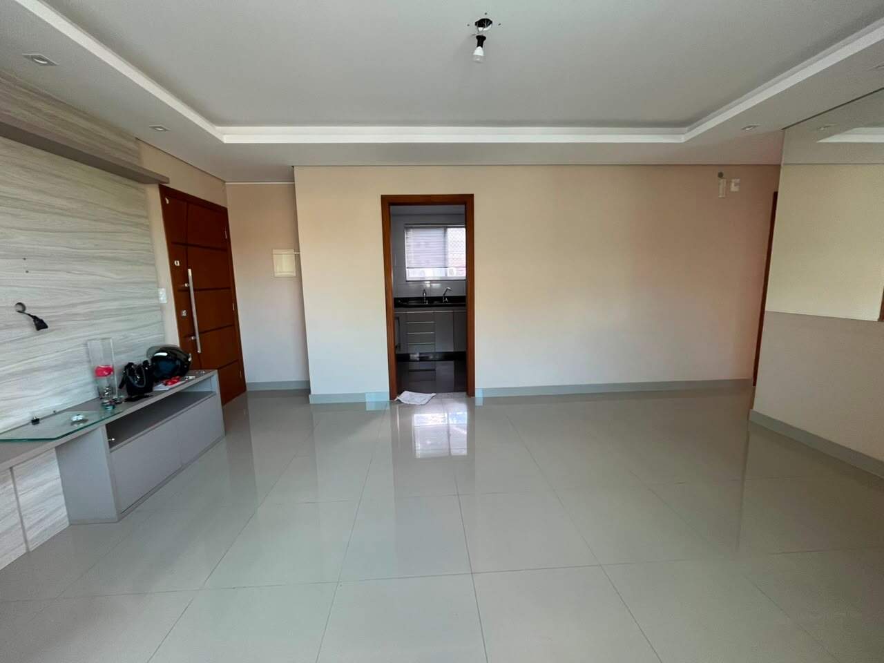 Apartamento para aluguel no Diamante:  Apartamento para alugar, 03 Quartos e 03 vagas, no bairro Diamante, região do Barreiro.