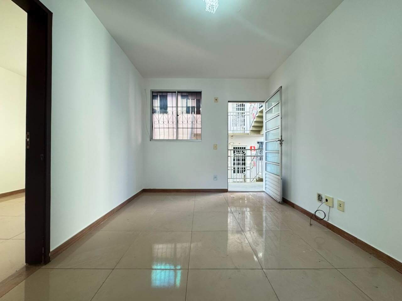 Apartamento para aluguel no Solar Do Barreiro: Apartamento para alugar, 02 Quartos e 01 vaga, no bairro Solar do Barreiro região do Barreiro.