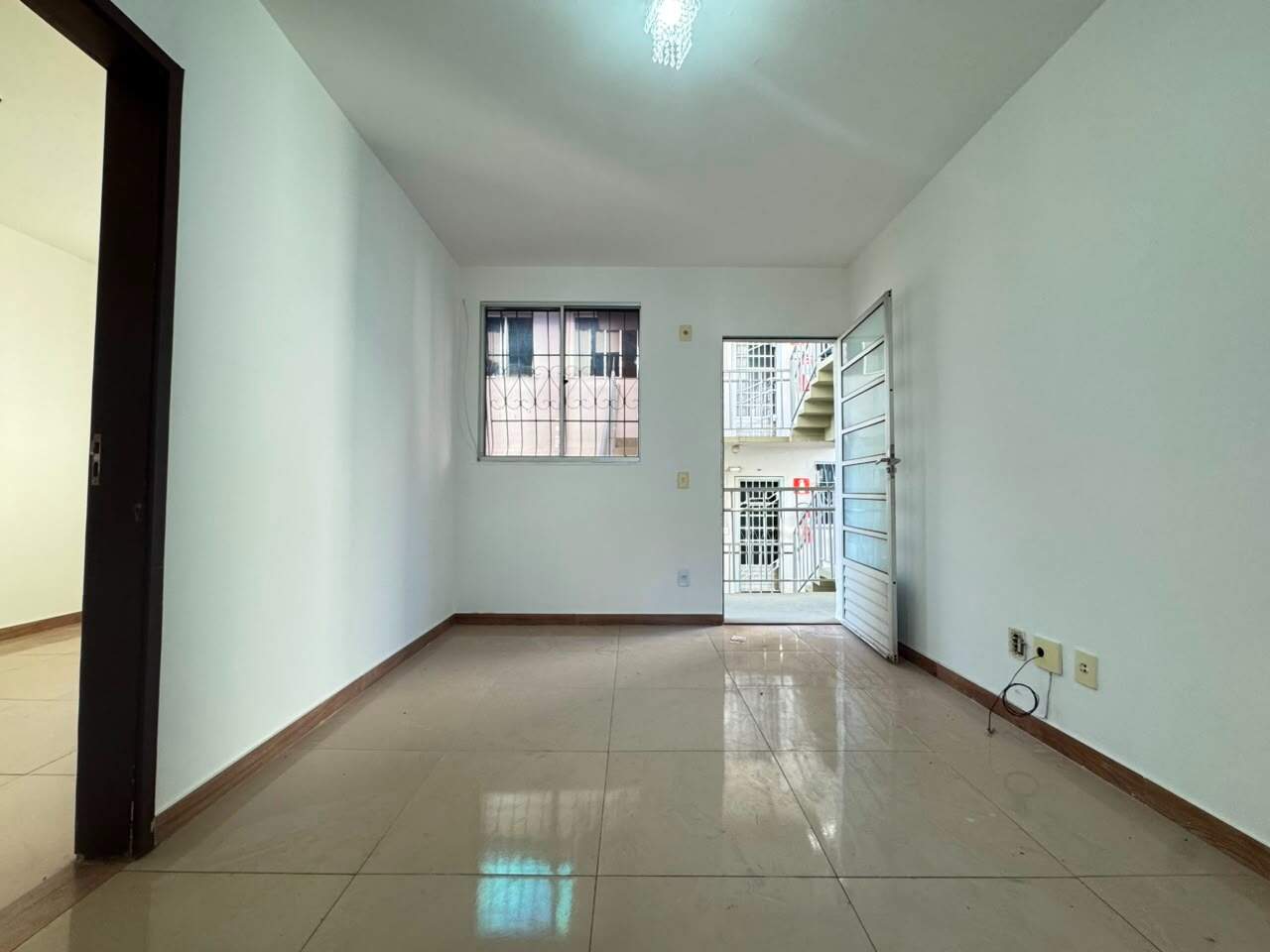 Apartamento para aluguel no Solar Do Barreiro: Apartamento para alugar, 02 Quartos e 01 vaga, no bairro Solar do Barreiro região do Barreiro.