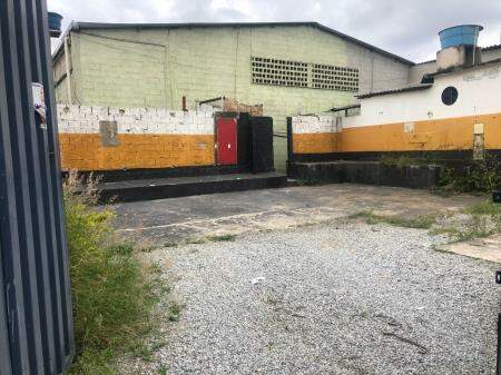 Lote-Área-Terreno para alugar no Barreiro