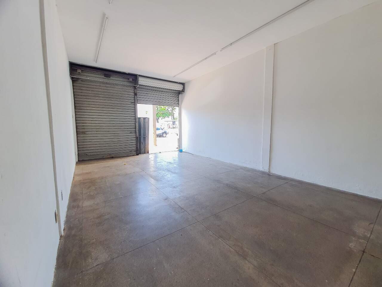 Loja para aluguel no Tirol: Loja para alugar, 50m², Tirol - Barreiro/MG