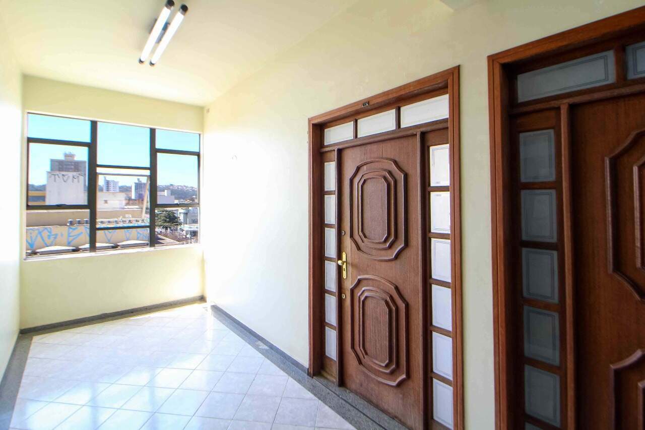 Sala para aluguel no Barreiro: Sala para aluguel, na região do Barreiro.