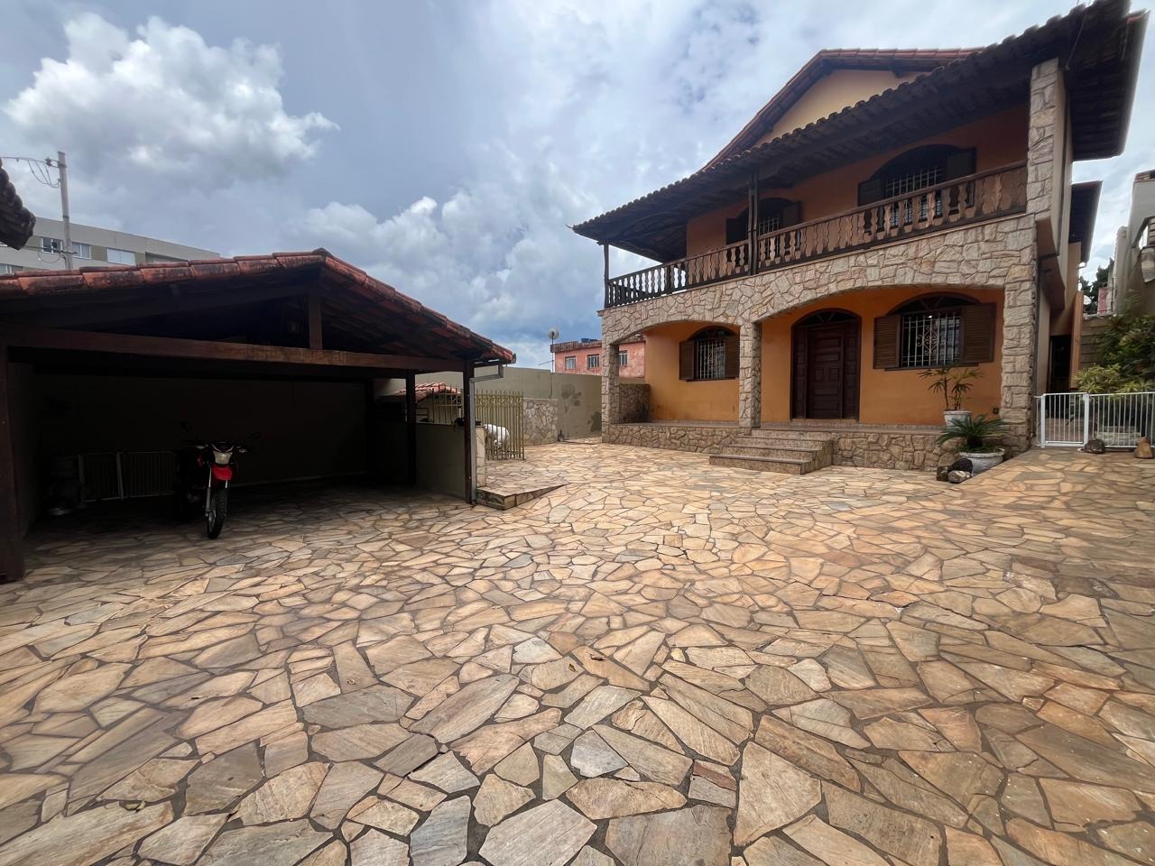 Casa à venda no Santa Helena: 