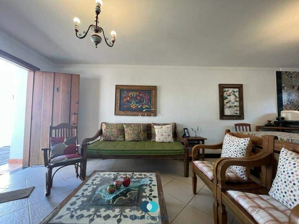 Casa à venda no Nova Guarapari: Apartamento à venda no Centro de Guarapari Es.