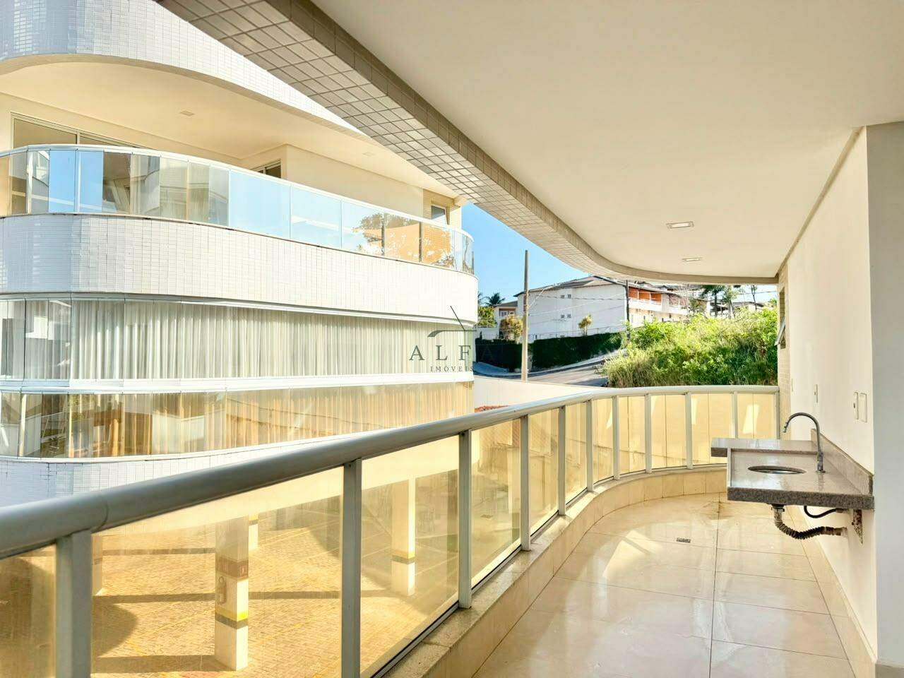 Apartamento à venda no ENSEADA AZUL: APARTAMENTO VISTA MAR À VENDA EM NOVA GUARAPARI, GUARAPARI - ES