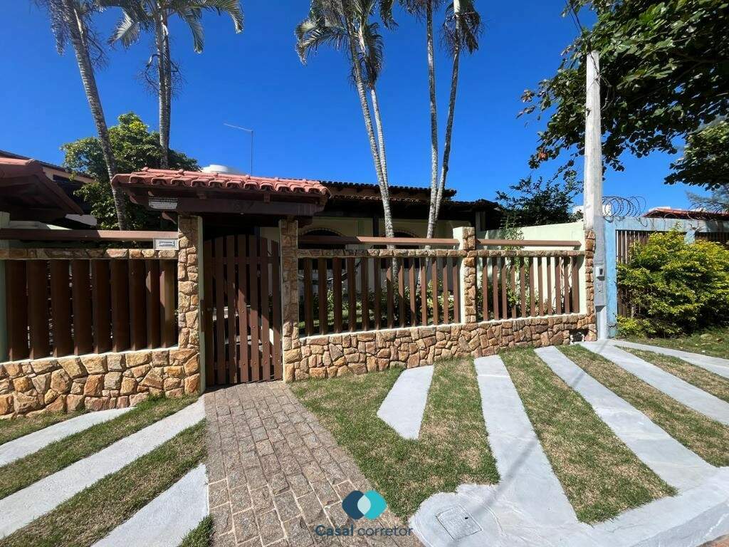 Casa à venda no ENSEADA AZUL: Casa à venda na Enseada Azul, Guarapari Es.