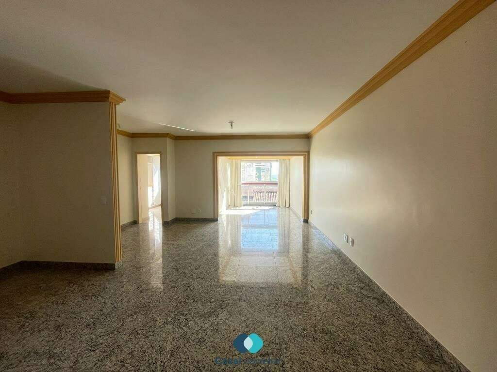 Apartamento à venda no Centro: Cobertura a venda no centro de Guarapari Es.