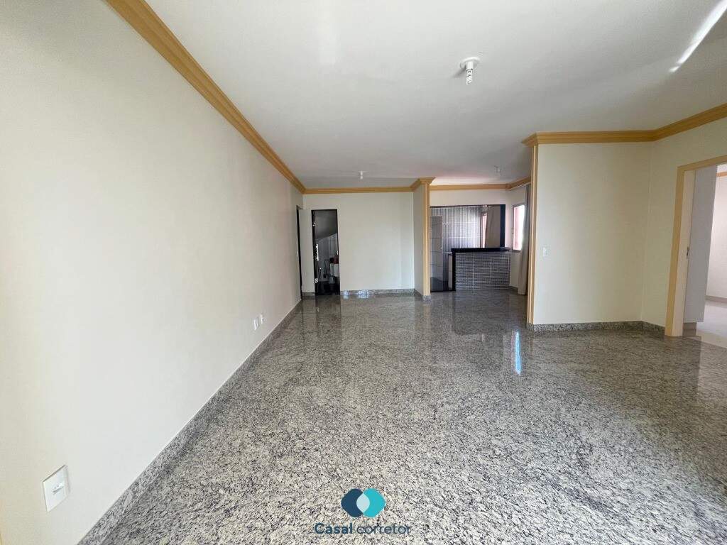 Apartamento à venda no Centro: Cobertura a venda no centro de Guarapari Es.