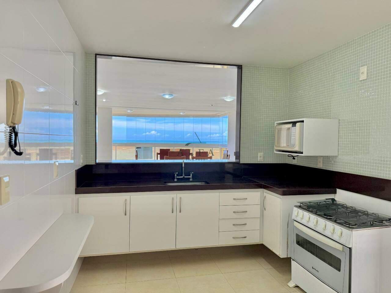 Apartamento à venda no ENSEADA AZUL: Apartamento 3 quartos à venda na Enseada Azul, Guarapari Es.