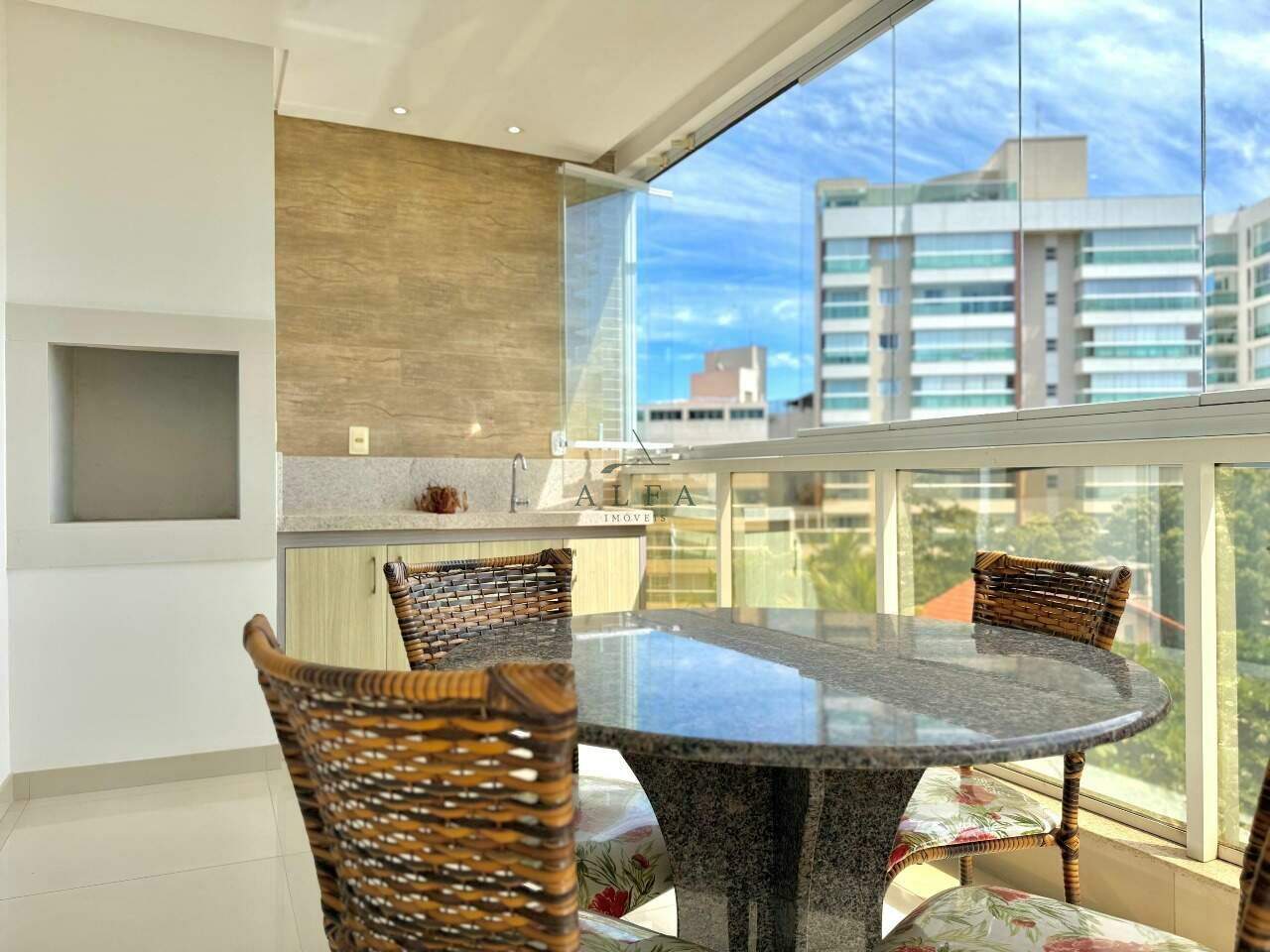 Apartamento à venda no ENSEADA AZUL: Apartamento de 3 quartos à venda na Enseada Azul, Guarapari Es.