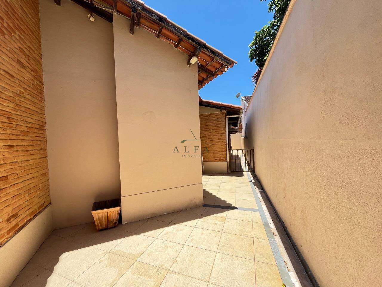 Casa à venda no Nova Guarapari: Casa de 4 quartos à venda em Nova Guarapari, Es.