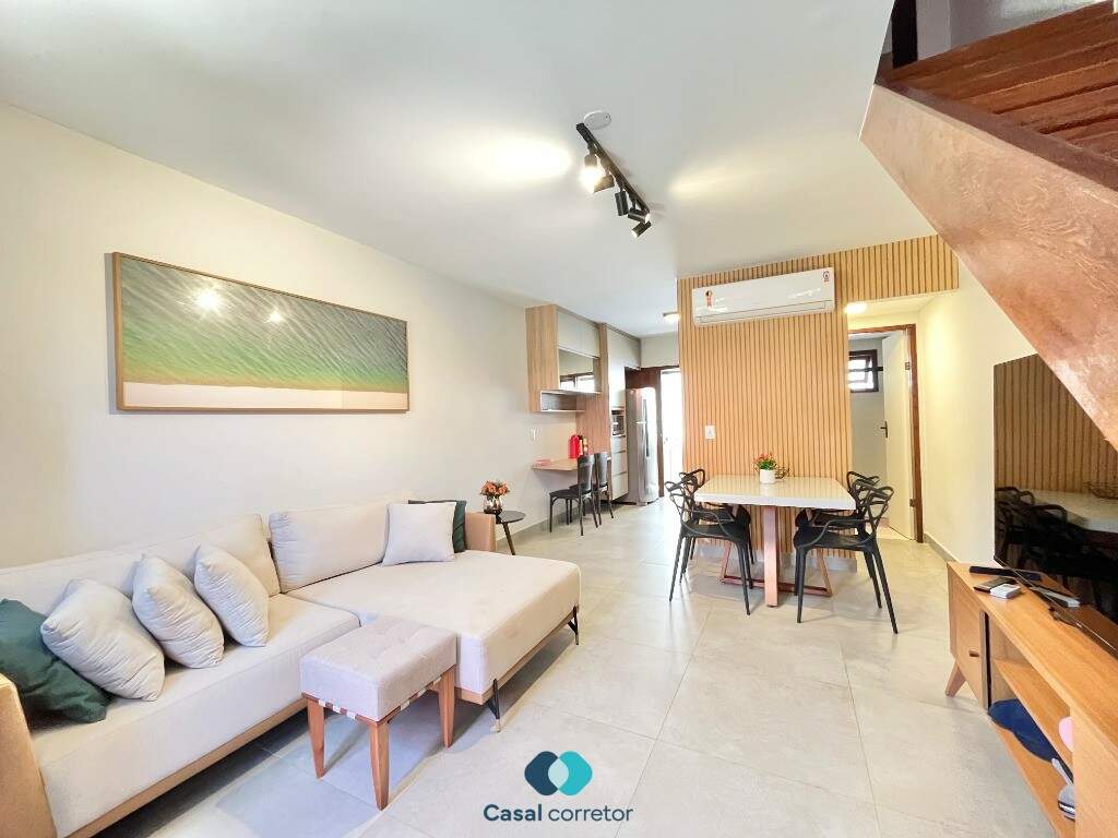 Casa à venda no ENSEADA AZUL: Casa em condomínio à venda na Enseada Azul, Guarapari Es.