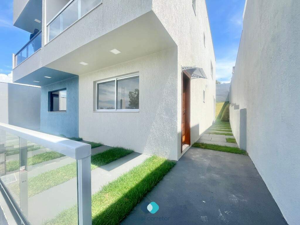 Casa à venda no Nova Guarapari: Casa duplex a venda em Nova Guarapari Es.