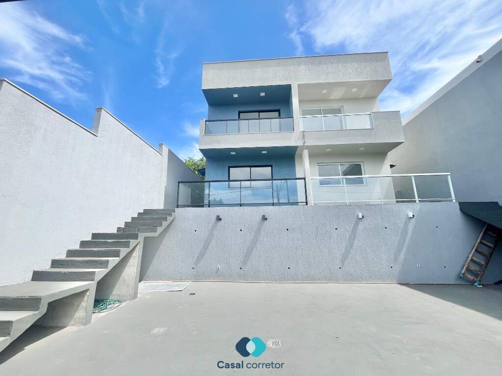 Casa à venda no Nova Guarapari: Casa duplex à venda em Nova Guarapari Es.