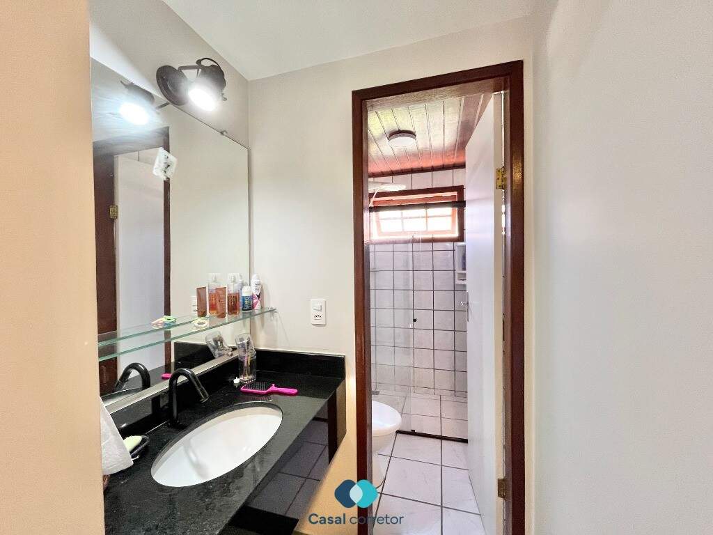 Casa à venda no ENSEADA AZUL: Casa em condomínio a venda na Enseada Azul, Guarapari Es.