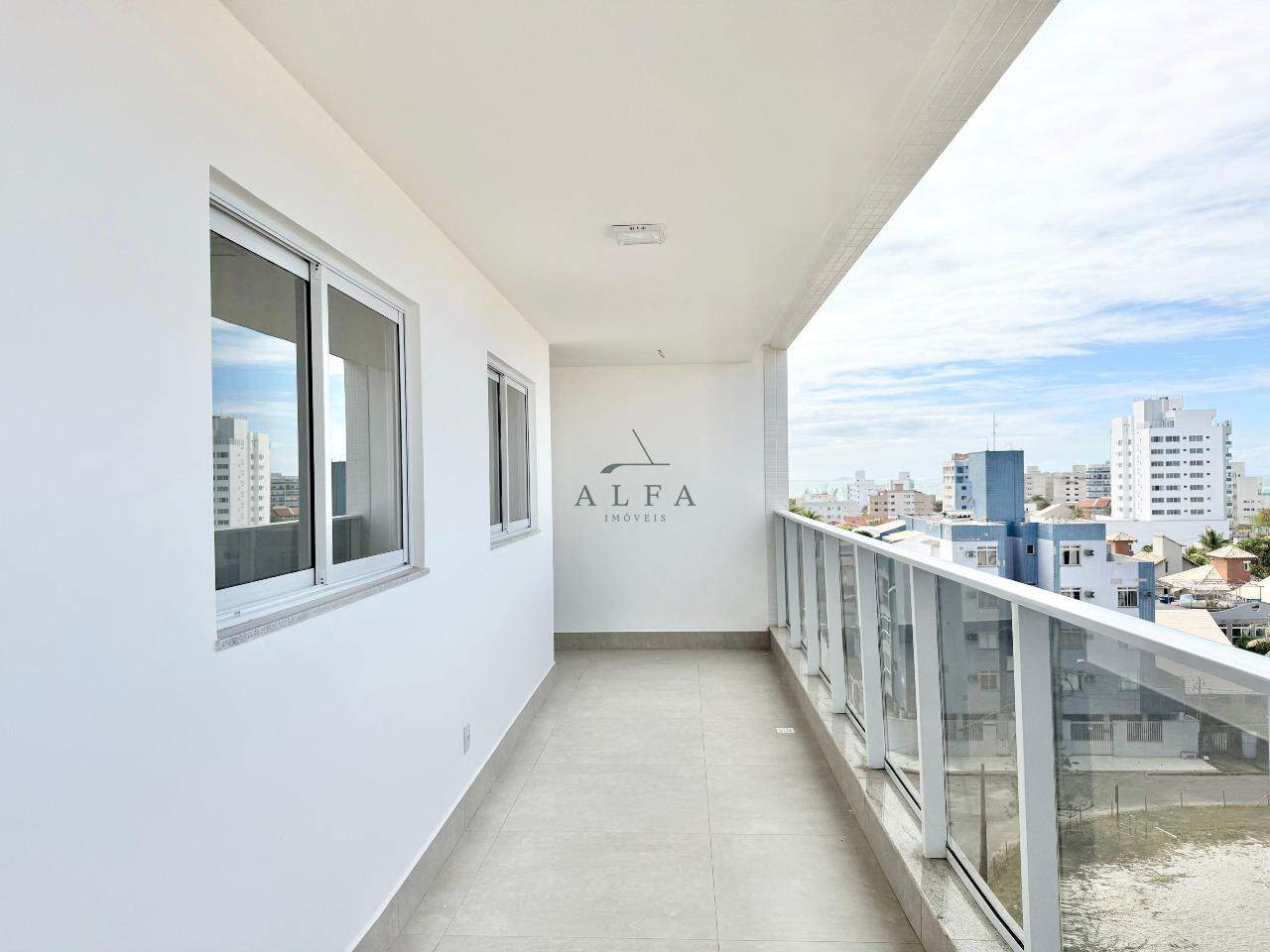 Apartamento à venda no ENSEADA AZUL: Apartamento de 3 quartos à venda na Enseada Azul, Guarapari Es.