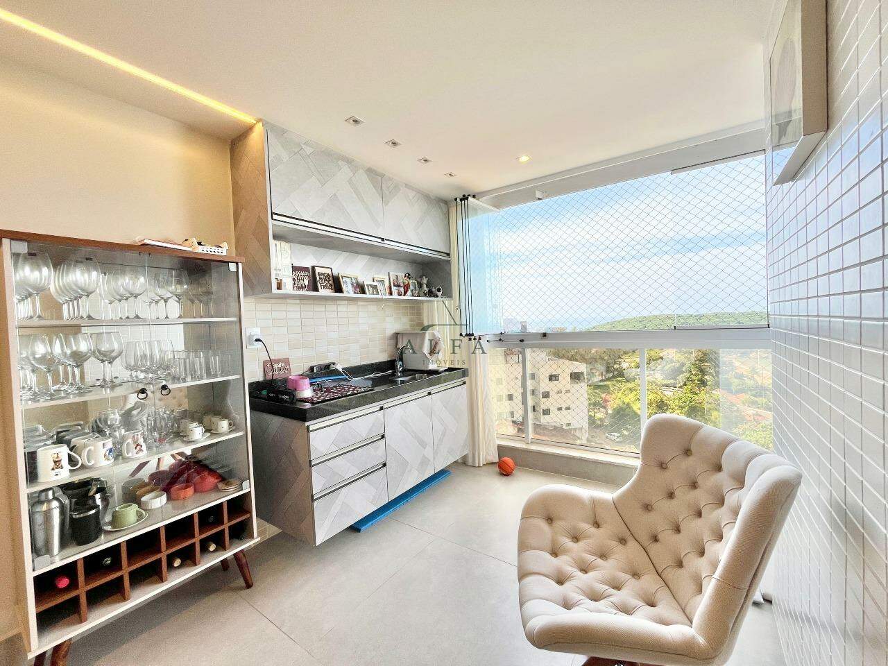 Apartamento à venda no ENSEADA AZUL: Apartamento de 3 quartos à venda na Enseada Azul, Guarapari Es.