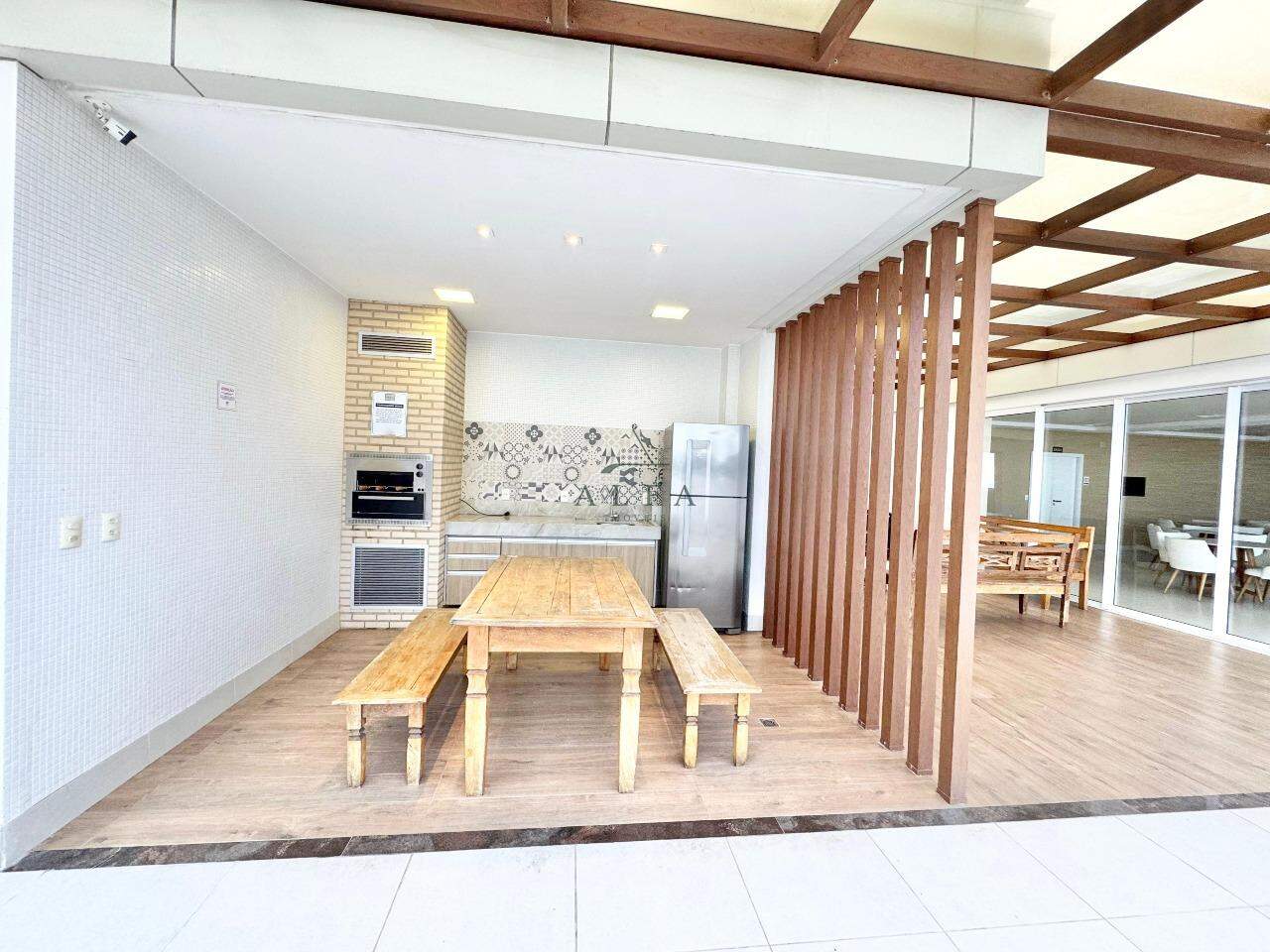 Apartamento à venda no Centro: Apartamento de 3 quartos à venda no Centro de Guarapari Es.