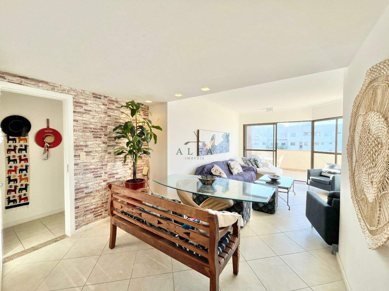 Apartamento à venda no ENSEADA AZUL: Apartamento de 3 quartos à venda na Enseada Azul, Guarapari, Es.