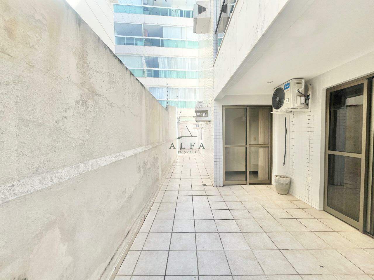 Apartamento à venda no ENSEADA AZUL: Apartamento de 3 quartos à venda na Enseada Azul, Guarapari Es.