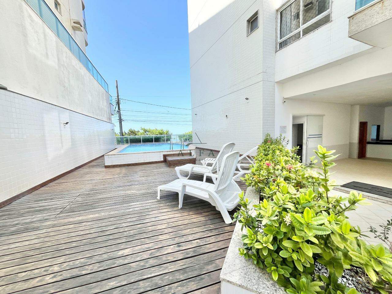 Apartamento à venda no ENSEADA AZUL: Apartamento quarto e sala à venda na Enseada Azul, Guarapari Es.