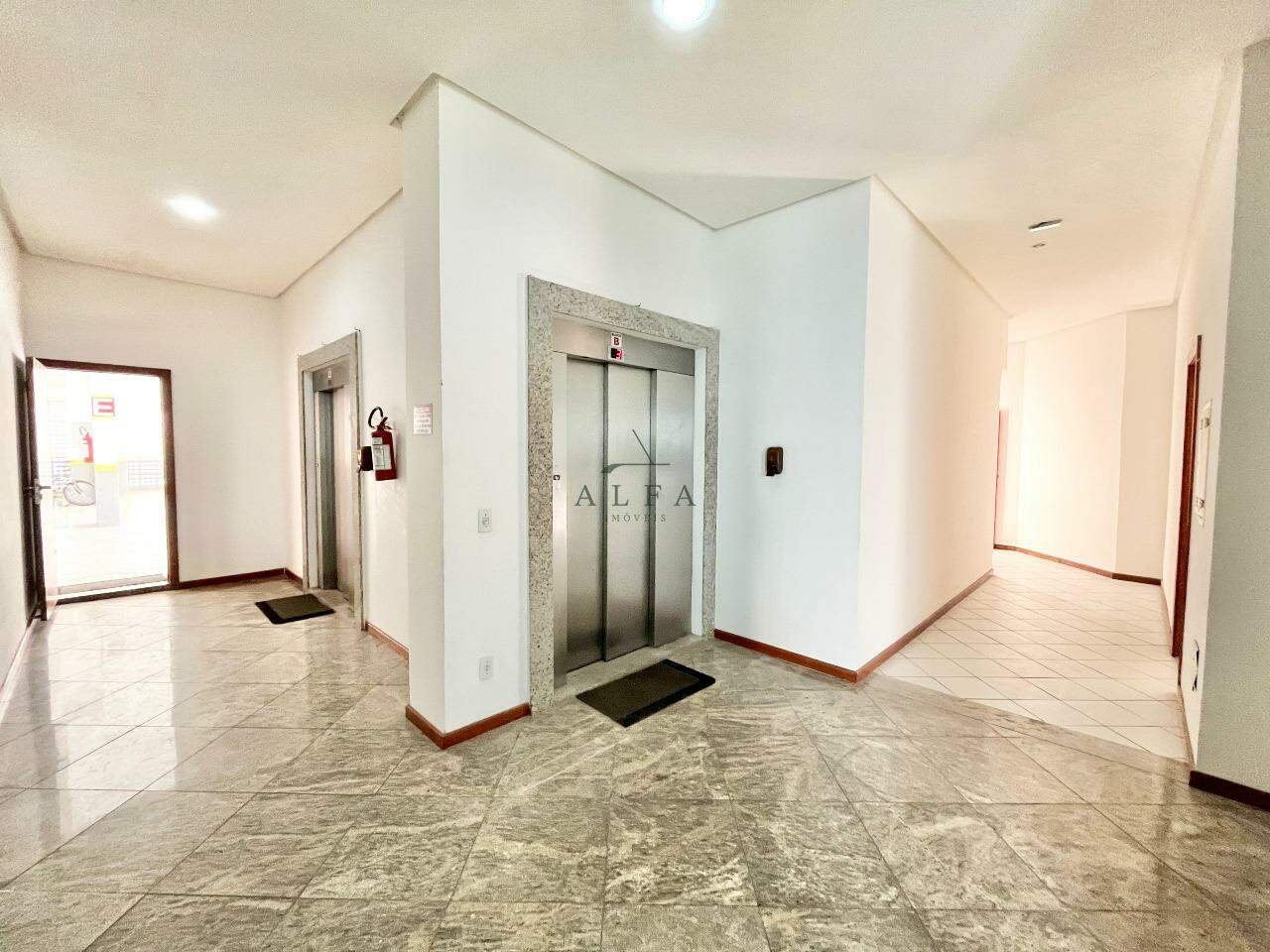 Apartamento à venda no ENSEADA AZUL: Apartamento quarto e sala à venda na Enseada Azul, Guarapari Es.