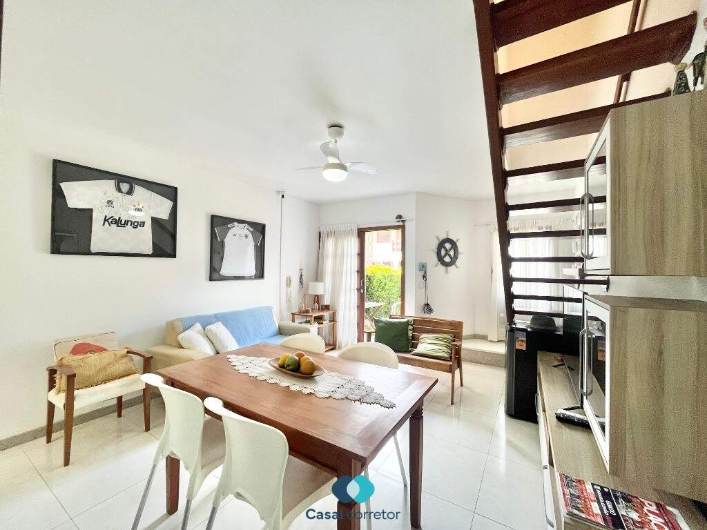 Casa à venda no ENSEADA AZUL: Casa em condomínio à venda na Enseada Azul, Guarapari Es.
