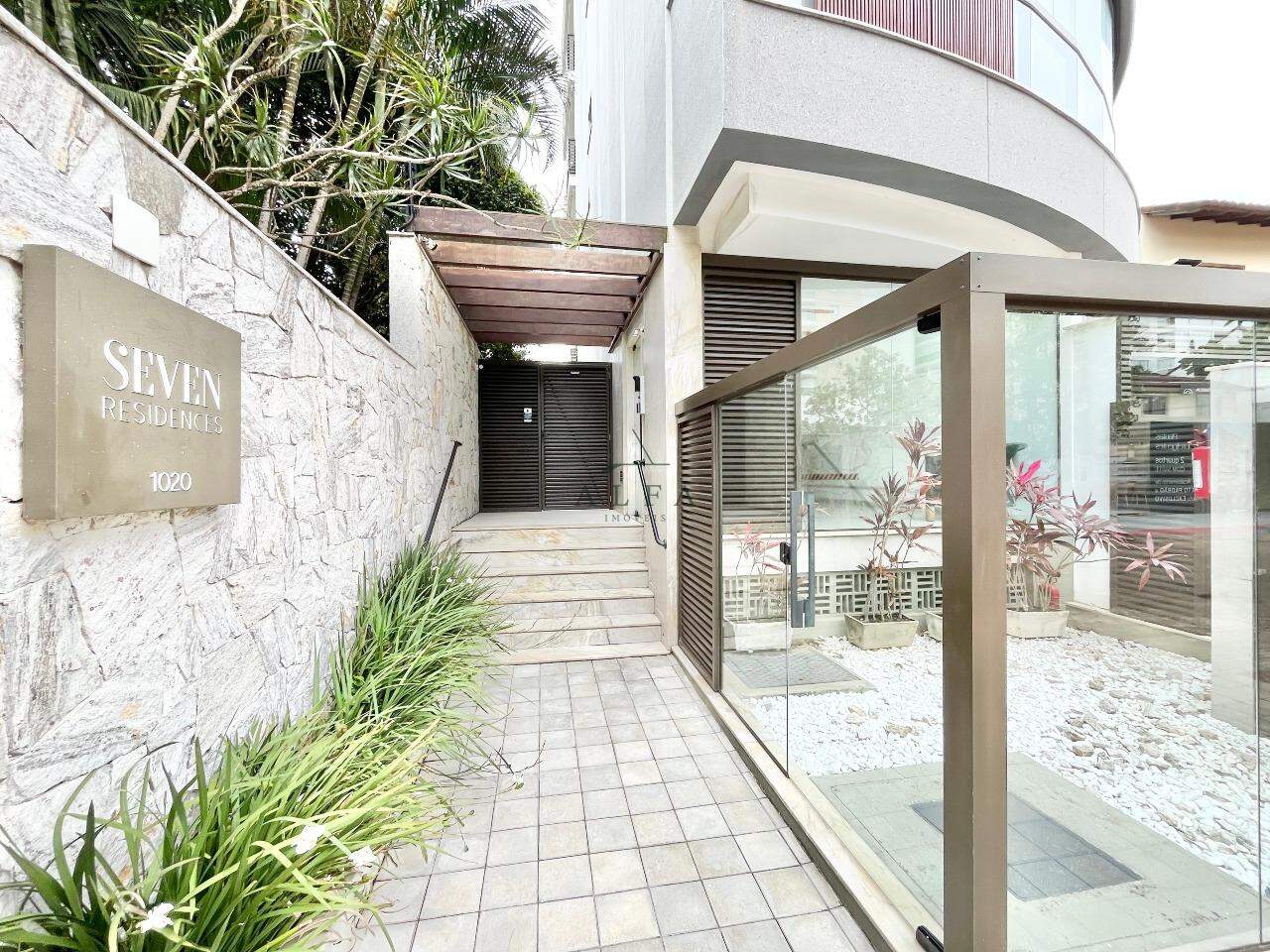 Apartamento à venda no ENSEADA AZUL: Apartamento de 3 suítes à venda na Enseada Azul, GuarapariEs.