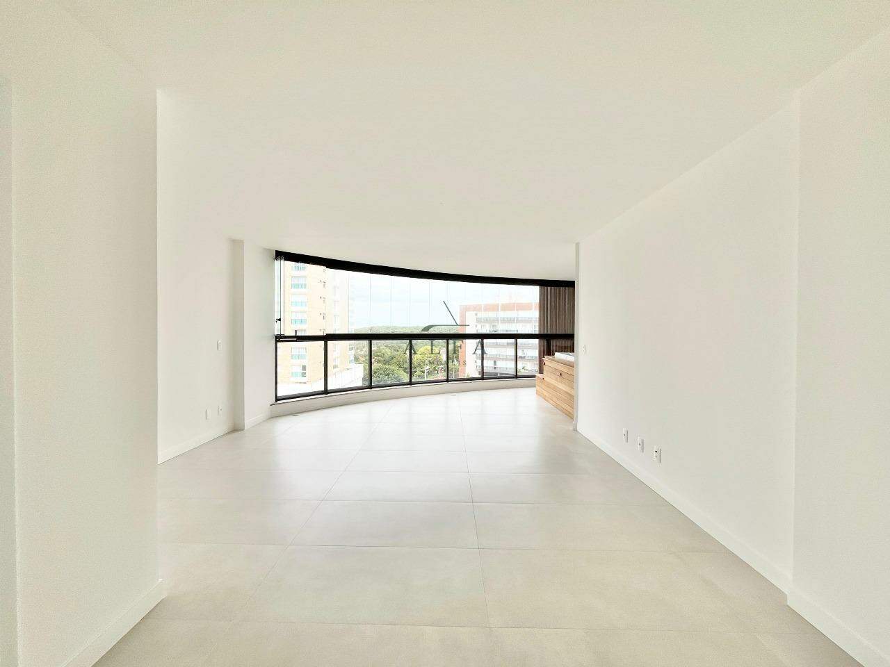 Apartamento à venda no ENSEADA AZUL: Apartamento de 3 suítes à venda na Enseada Azul, GuarapariEs.