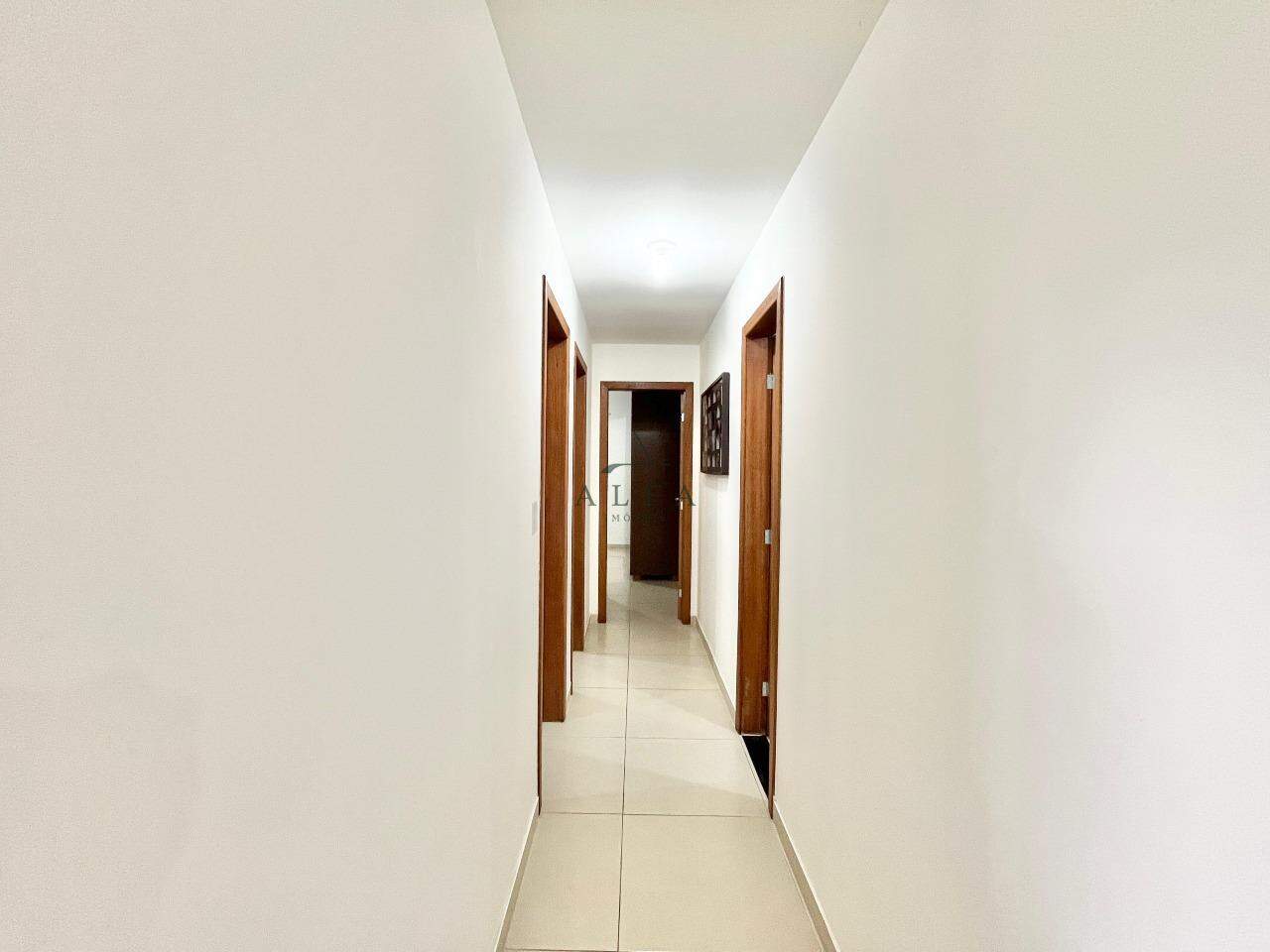 Apartamento à venda no JOCKEY DE ITAPARICA: Apartamento de 3 quartos à venda em Vila Velha Es.
