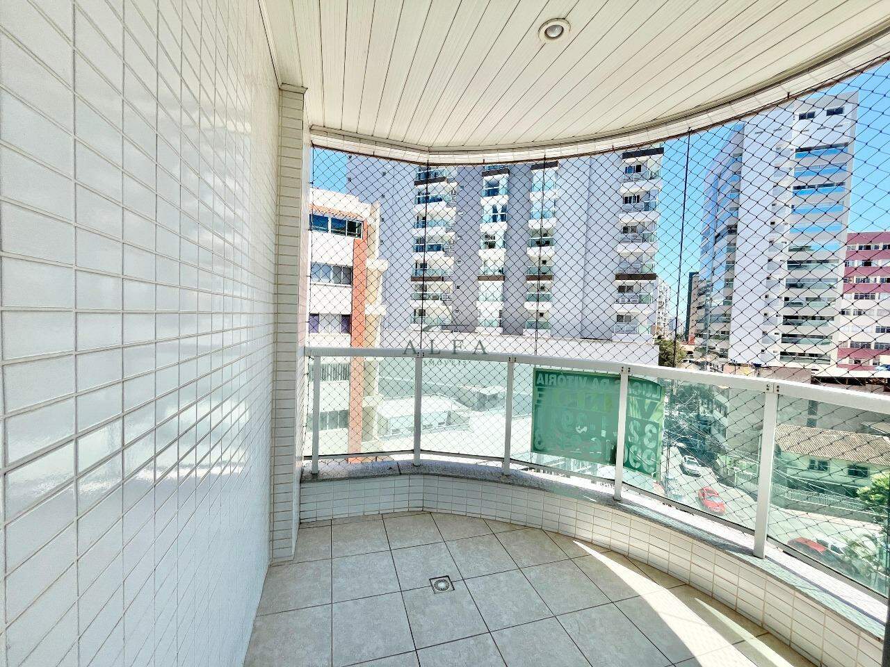 Apartamento à venda no Centro: Apartamento de 3 quartos à venda no Centro de Guarapari Es.