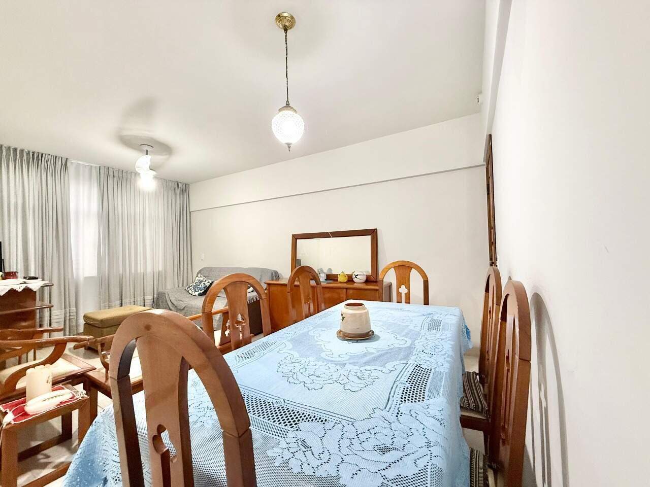 Apartamento para aluguel no Centro: Apartamento locaçâo Anual no Centro de Guarapari Es.