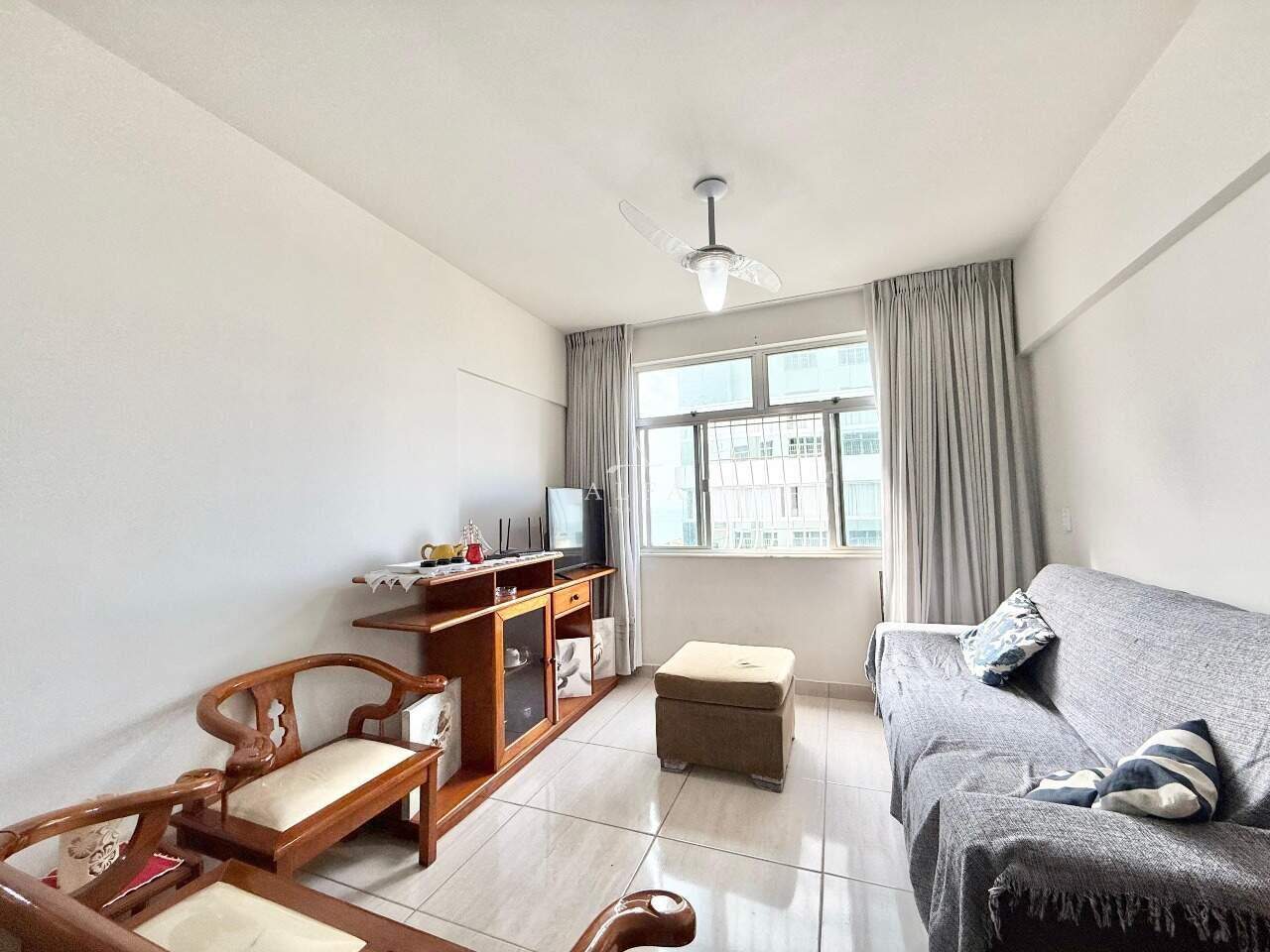 Apartamento para aluguel no Centro: Apartamento locaçâo Anual no Centro de Guarapari Es.