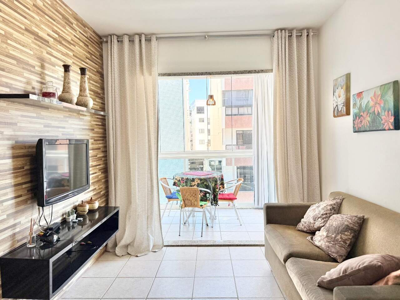 Apartamento à venda no ENSEADA AZUL: Apartamento de 2 quartos a venda na Enseada Azul, Guarapari Es.