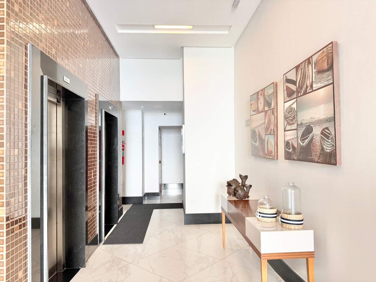 Apartamento à venda no ENSEADA AZUL: Apartamento 4 quartos a venda na Enseada Azul, Guarapari Es.