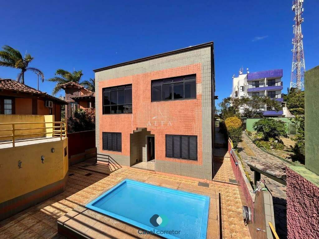 Casa à venda no MEAÍPE: 2024/01/ce2acb8ccca842b571b68e894e1c6107.jpg