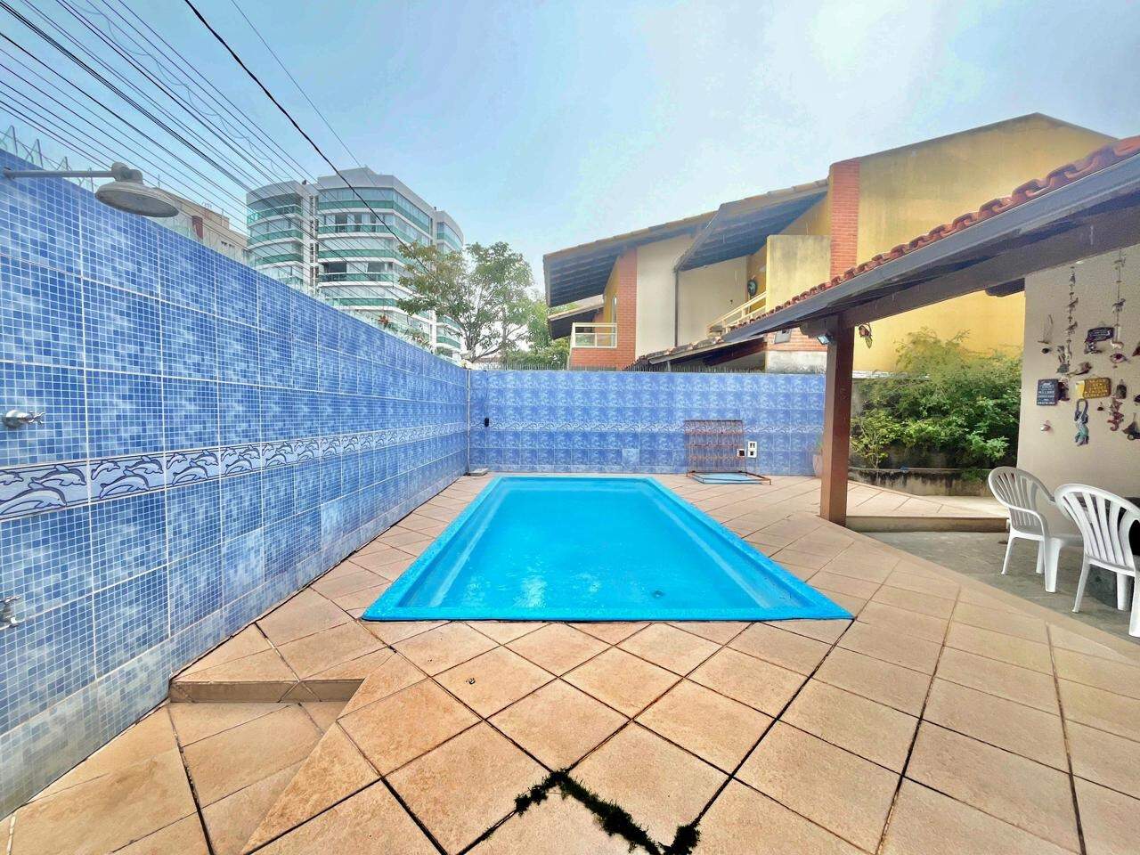 Casa à venda no ENSEADA AZUL: Casa de 3 quartos à venda na Enseada Azul, Guarapari Es.