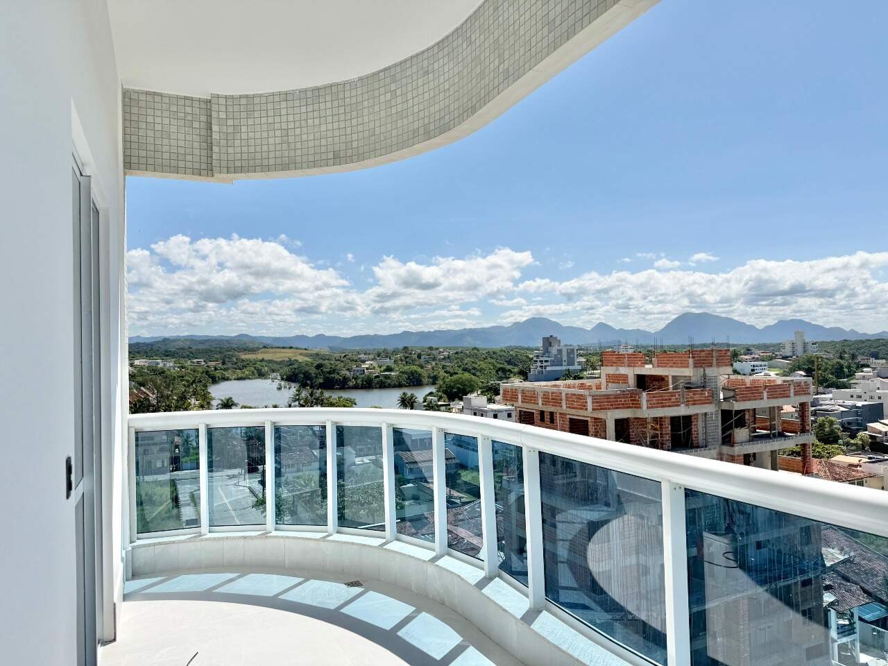 Apartamento à venda no ENSEADA AZUL: APARTAMENTO À VENDA NA ENSEADA AZUL, GUARAPARI - ES