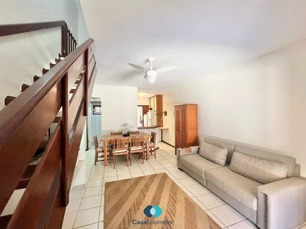 Casa à venda no ENSEADA AZUL: Casa em condomínio à venda na Enseada Azul, Guarapari Es.