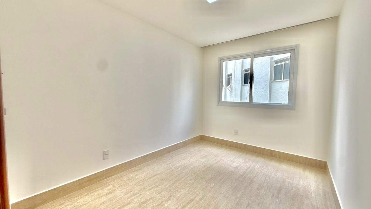 Apartamento à venda no Centro: APARTAMENTO À VENDA NO CENTRO, GUARAPARI - ES